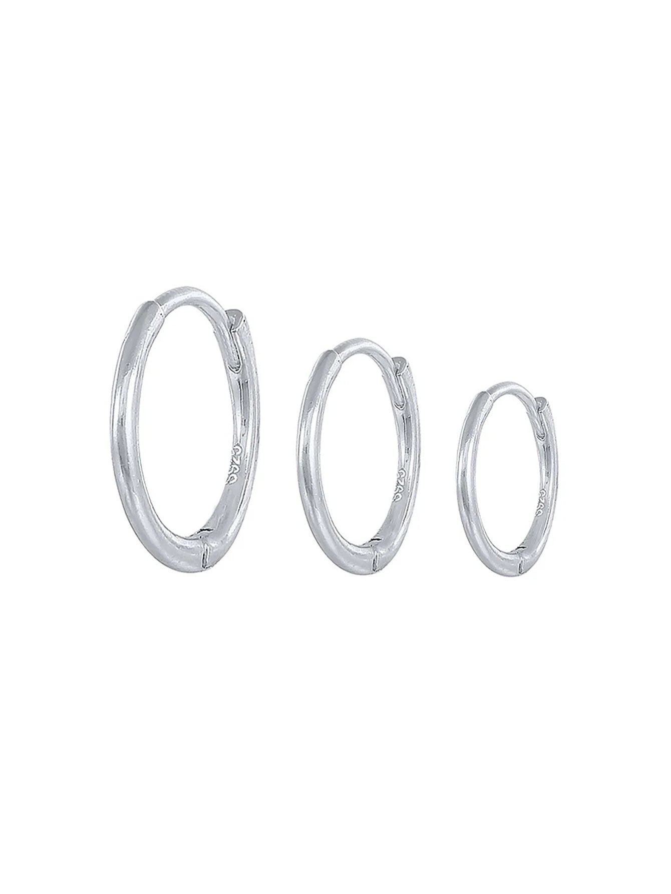 エミリー – 柔らかな輝きを持つ上質なゴールドのイヤリング。