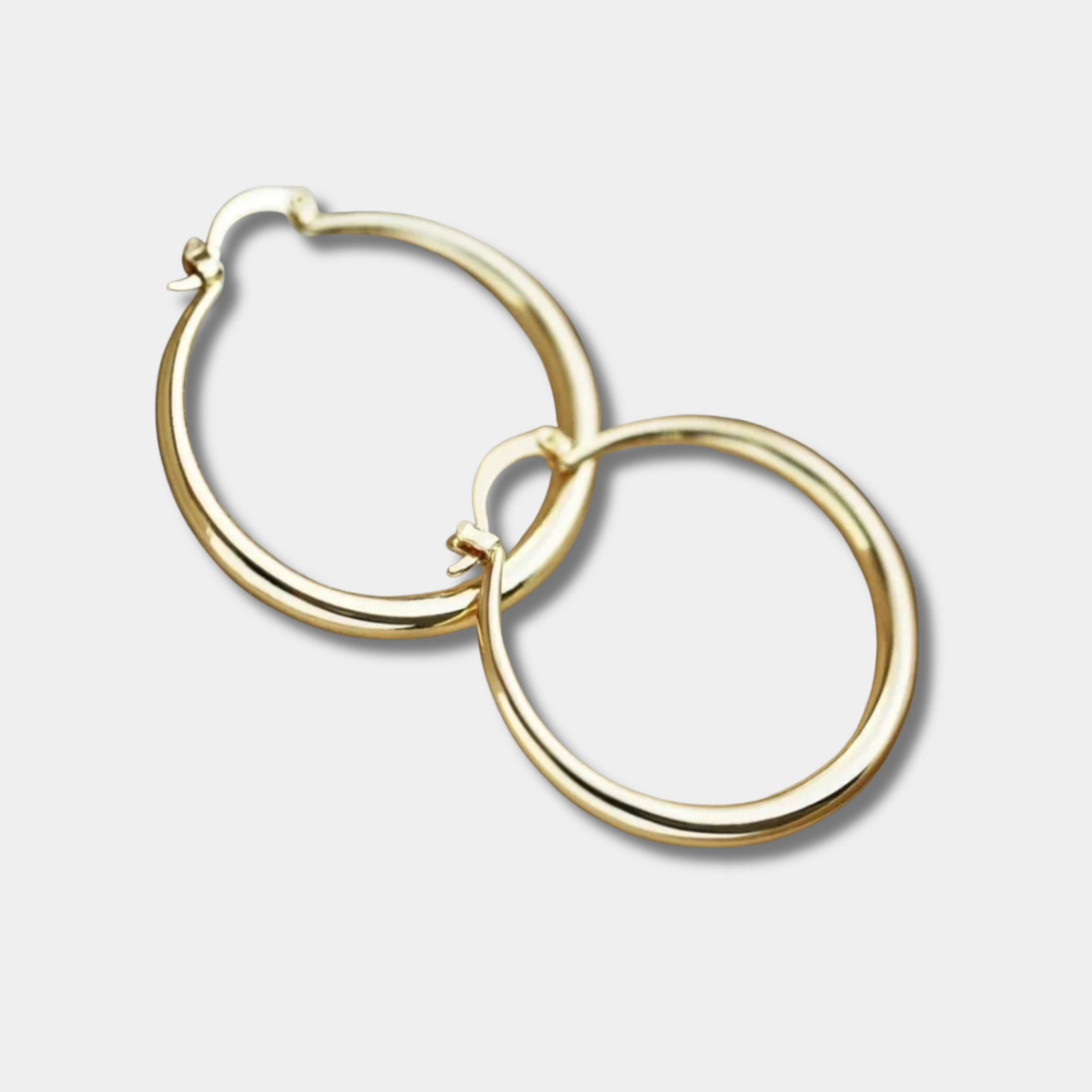 リヴィア - 大きなゴールドのイヤリング