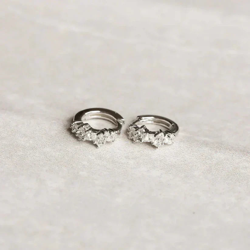 クリスタルクラスターイヤリング