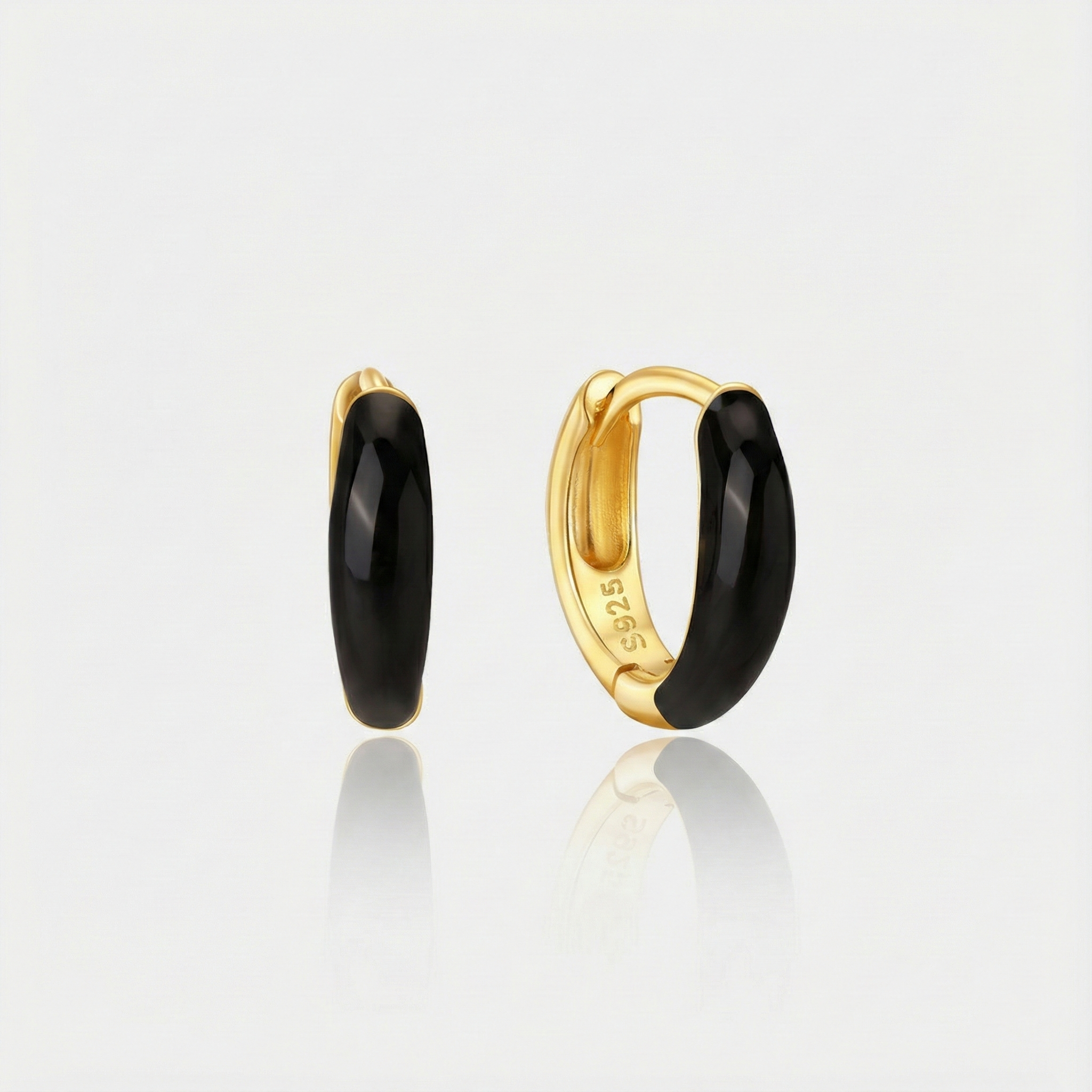 テレジア – 滑らかな曲線のゴールドイヤリング