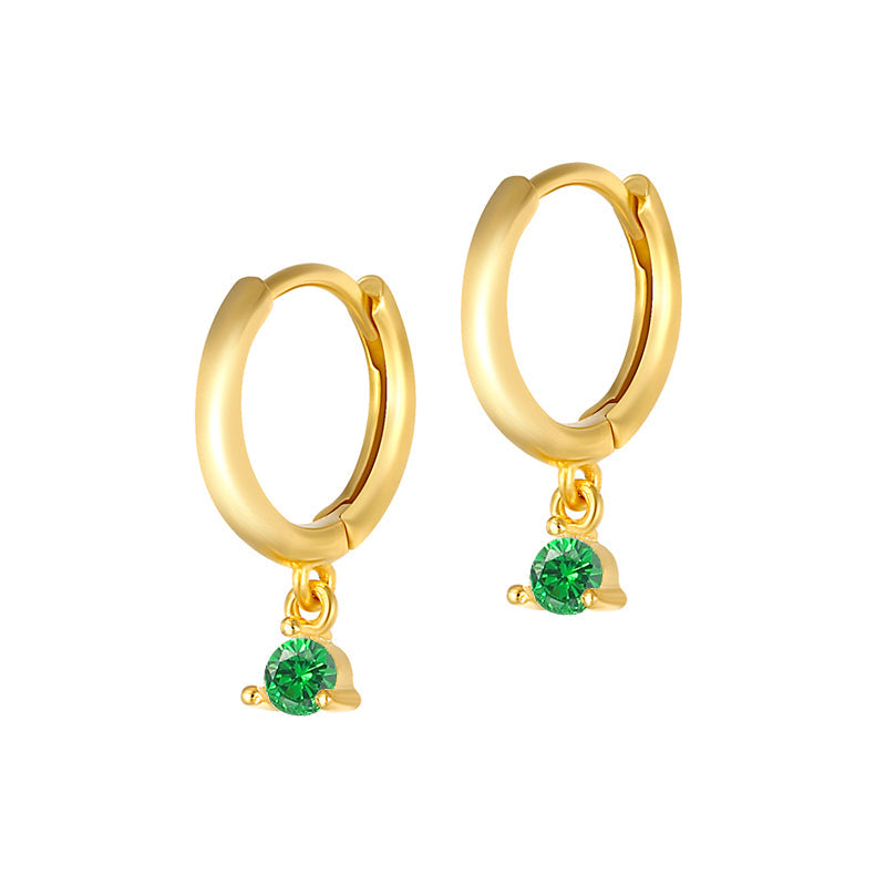 アンヤ – 繊細なエッジを持つゴールドのイヤリング