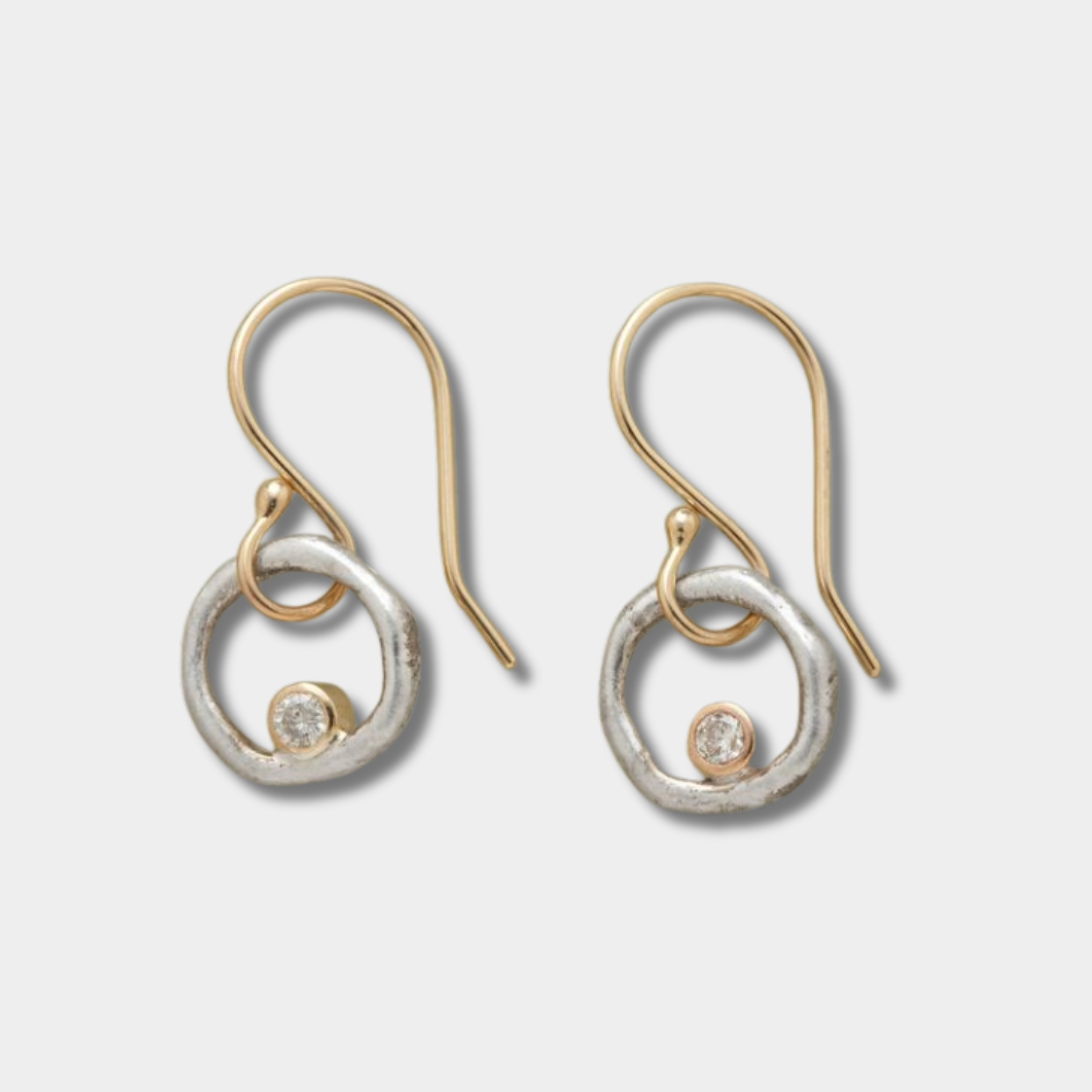 マルレーヌ - ゴールドとシルバーのレトロイヤリング