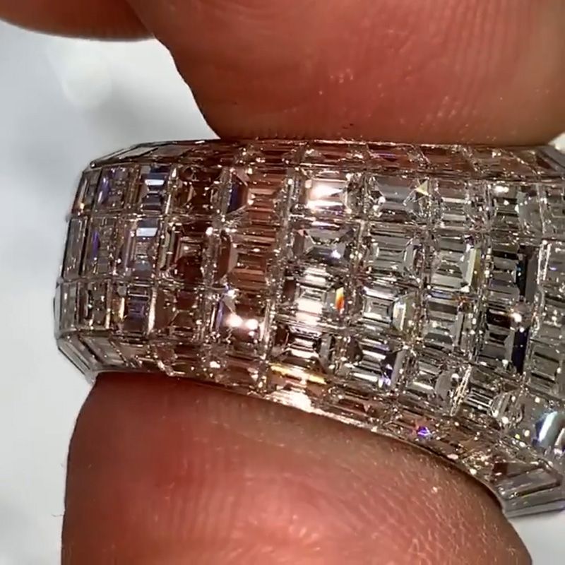 アンナ・レナ – ラウンドカットのシルバー ダイヤモンドリング